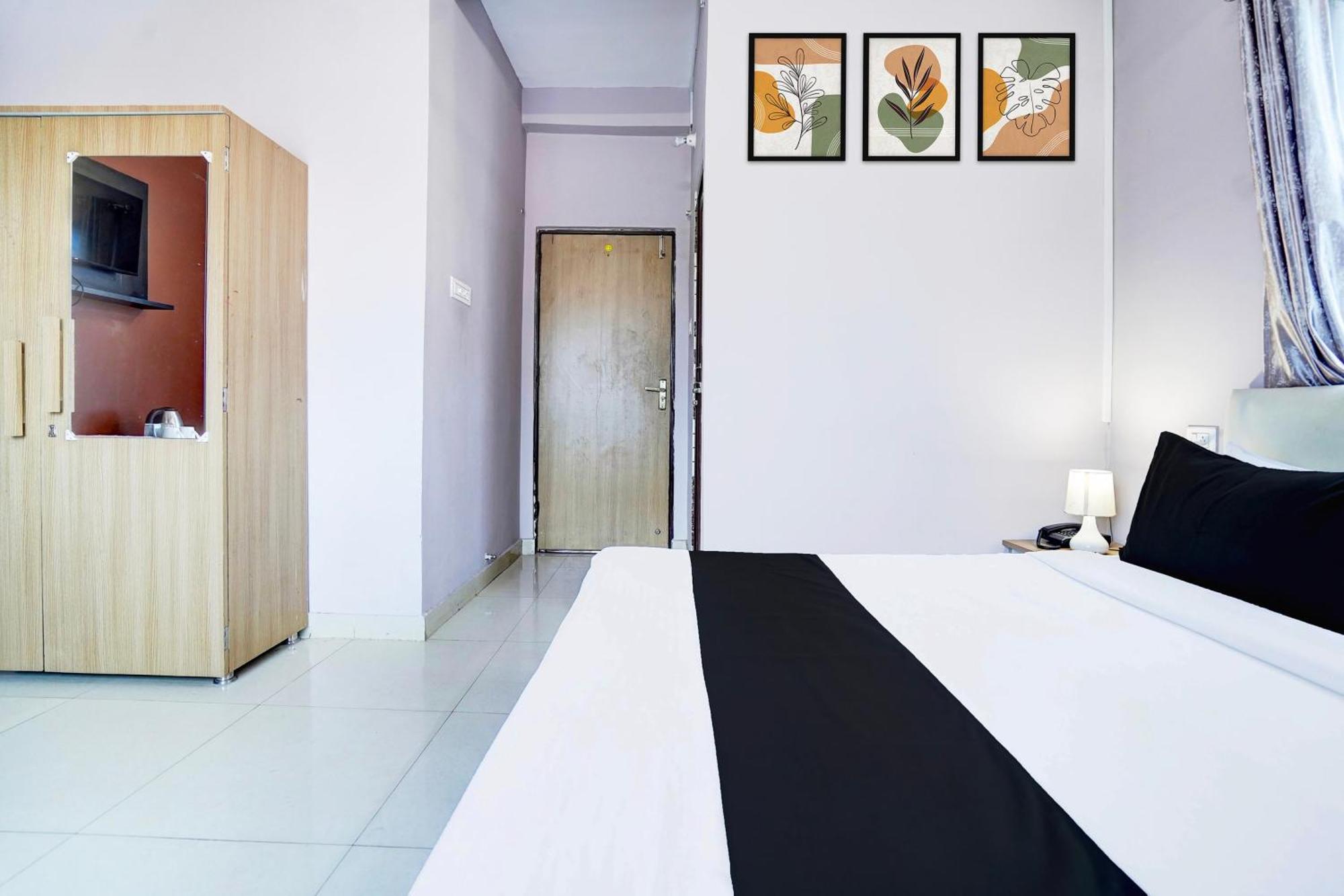 ורנאסי Super Hotel O Blw Kakarmatta Near Banaras Junction מראה חיצוני תמונה